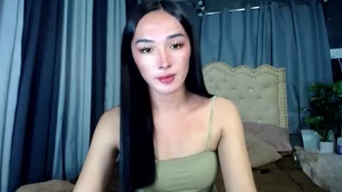 iwillcum4u_ online show from April 6, 12:49 pm