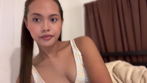 divaonopka online show from March 9, 5:27 pm