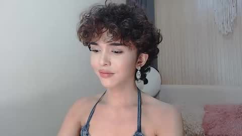 Adriana online show from October 19, 6:00 pm