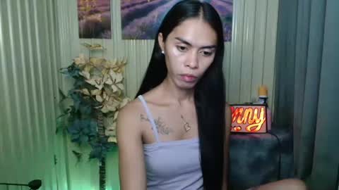 PRETTY JENNY online show from November 12, 1:51 am