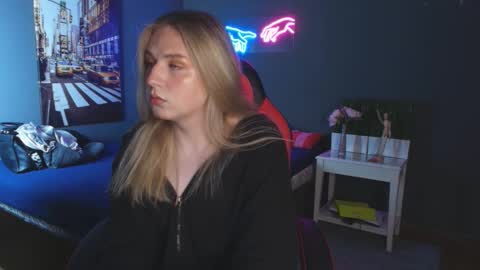 jes_solar online show from September 26, 11:40 am