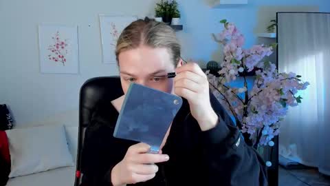 jes_solar online show from September 27, 11:41 am