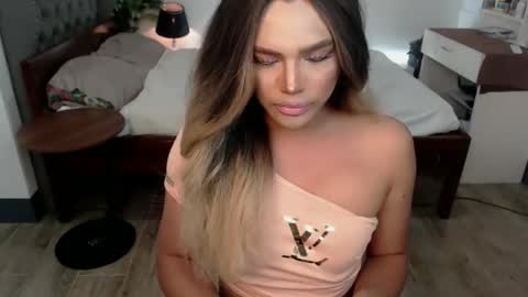 jesie_hot69 online show from April 23, 6:43 am