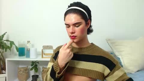 Jhuan Nhez online show from June 1, 3:41 am