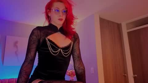 Juliana online show from December 18, 10:59 pm