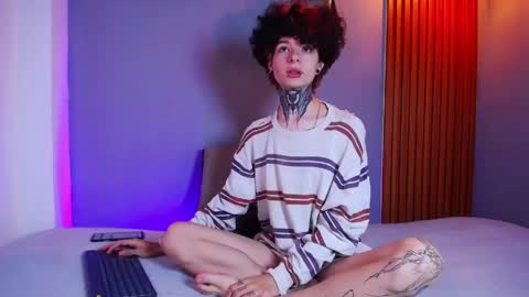 JuneBlake  online show from April 21, 2:02 pm