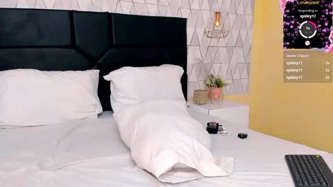 Justine online show from April 23, 4:53 am