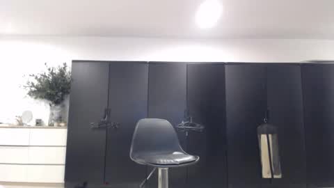 katie_thai online show from November 8, 2:06 pm