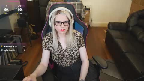 kelseycobalt online show from October 6, 9:37 pm