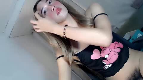 kettlyn18 online show from October 26, 6:42 am