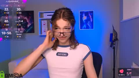 kevi here online show from October 3, 9:42 am