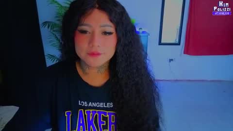 Kimberly Polizzi     online show from February 22, 1:00 am