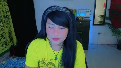 Kimberly Polizzi     online show from October 13, 2:47 am