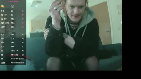 Aidan online show from April 3, 4:16 pm