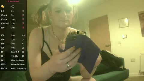 Aidan online show from April 8, 8:32 pm