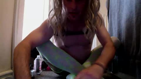 kinyamy online show from August 4, 10:21 am