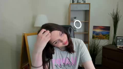 Ariel online show from December 20, 3:29 pm