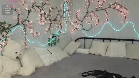 Kris online show from April 17, 9:49 pm