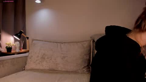 Hey  My name is Davis online show from April 19, 6:03 am