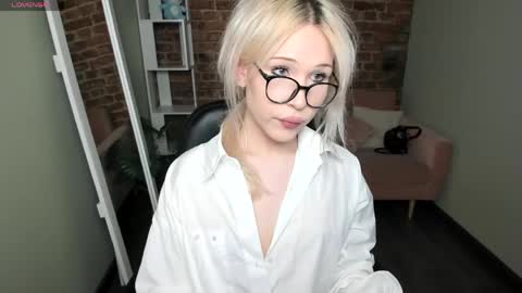 Kristy online show from April 21, 10:38 pm