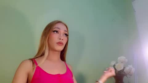 Snapshot of kween_romance chatting on December 31, 2:58 pm Kween online show from December 31, 2:58 pm