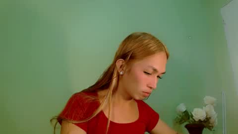 Snapshot of kween_romance chatting on January 3, 11:14 am Kween online show from January 3, 11:14 am