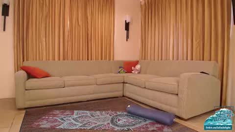 Laila Delight Goddess of Light online show from November 6, 7:36 pm