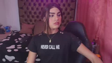 Camila online show from November 20, 5:41 am