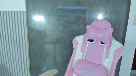 Lana online show from April 1, 7:33 pm