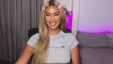 Lana online show from March 5, 5:14 am