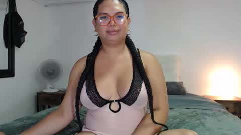 FLOR SALVAJE online show from October 12, 5:48 pm