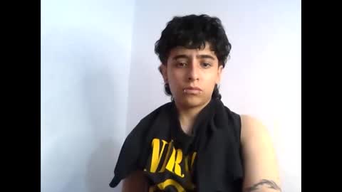 latinheatx22 online show from April 19, 6:10 pm