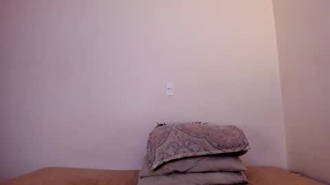 latinsecretfantasy online show from February 4, 8:02 pm