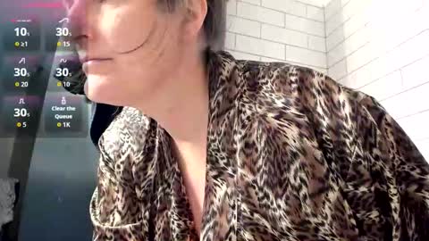 Laura Loomer online show from November 19, 11:27 pm