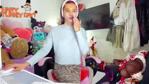 SF online show from November 29, 7:05 pm