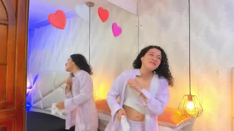 Laurent online show from January 17, 11:40 am