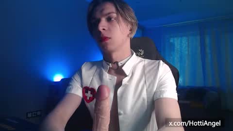 Leon online show from December 2, 10:29 am