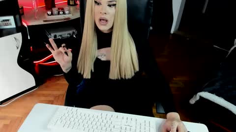 eva lexy you may call me Miss online show from November 14, 11:29 am