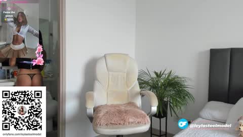 INSTA leylasteel model         online show from February 2, 2:34 pm