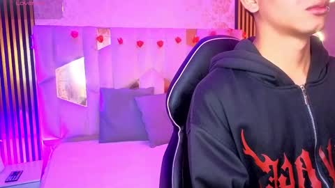  LIHIAN  online show from April 21, 12:01 pm