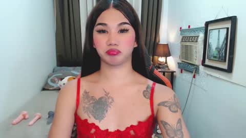 LILY online show from November 3, 6:01 am