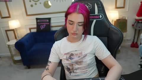 lilisweet054 online show from June 5, 3:29 pm