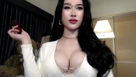 QUEEN LILITH BORBON online show from October 20, 4:32 pm