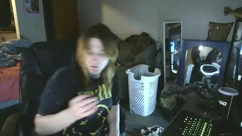 lilybvixen online show from April 21, 2:37 am