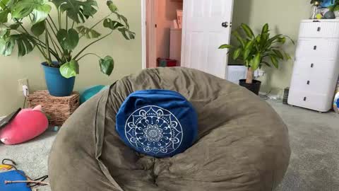 Linzy19 online show from February 18, 10:17 pm