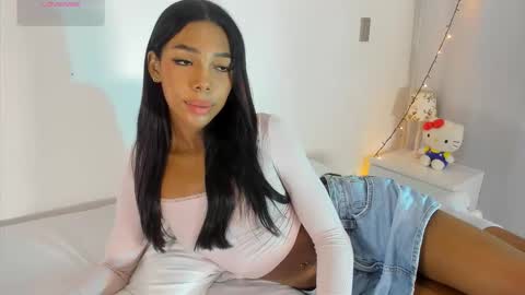 Liz Grant online show from December 18, 8:14 pm