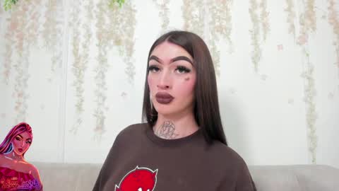 Liz Luna online show from April 6, 8:09 pm