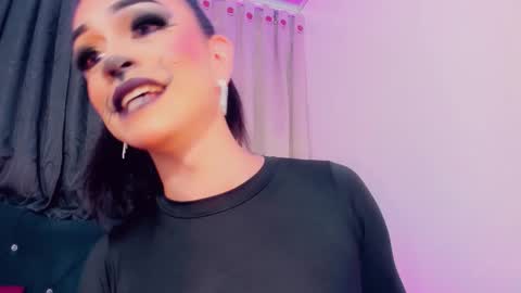 lesly lorena online show from October 28, 3:37 am