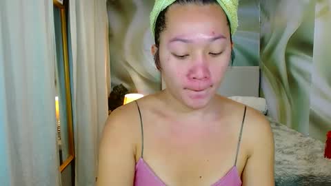 Snapshot of louie_sexy chatting on February 24, 7:22 am Cathy online show from February 24, 7:22 am