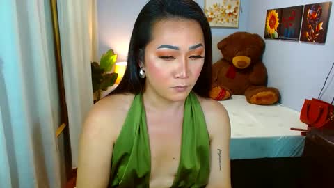Snapshot of louie_sexy chatting on October 6, 1:33 pm Cathy online show from October 6, 1:33 pm